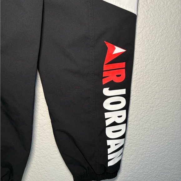 Air Jordan Winter Utility Womens Pants Size S Joggers Black Silver NWT - Picture 5 of 15